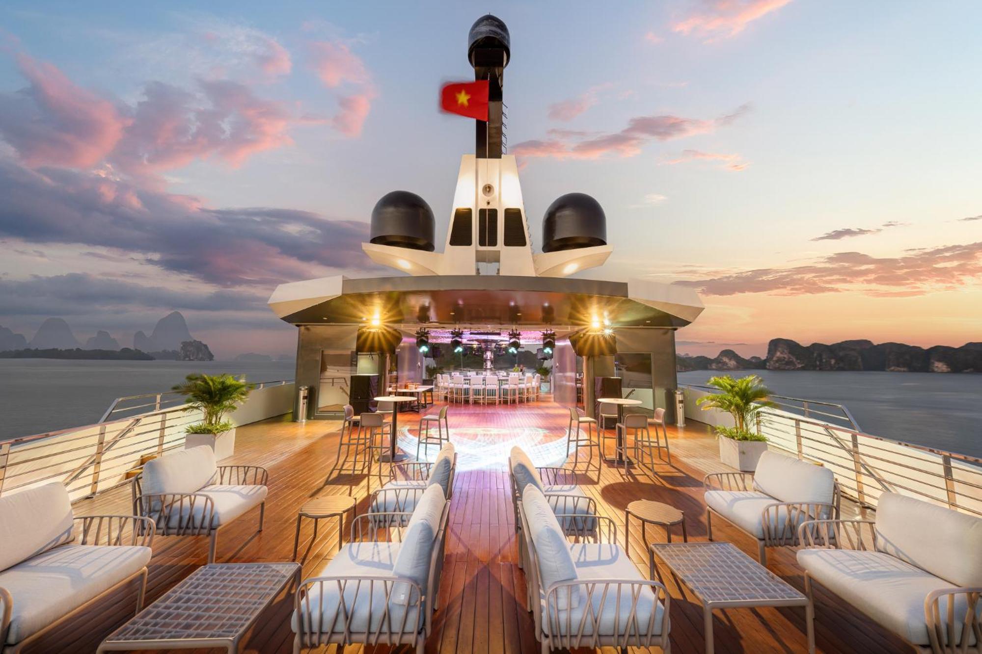 Grand Pioneers Halong Bay Cruise 1 Hotel Ha Long Exterior foto