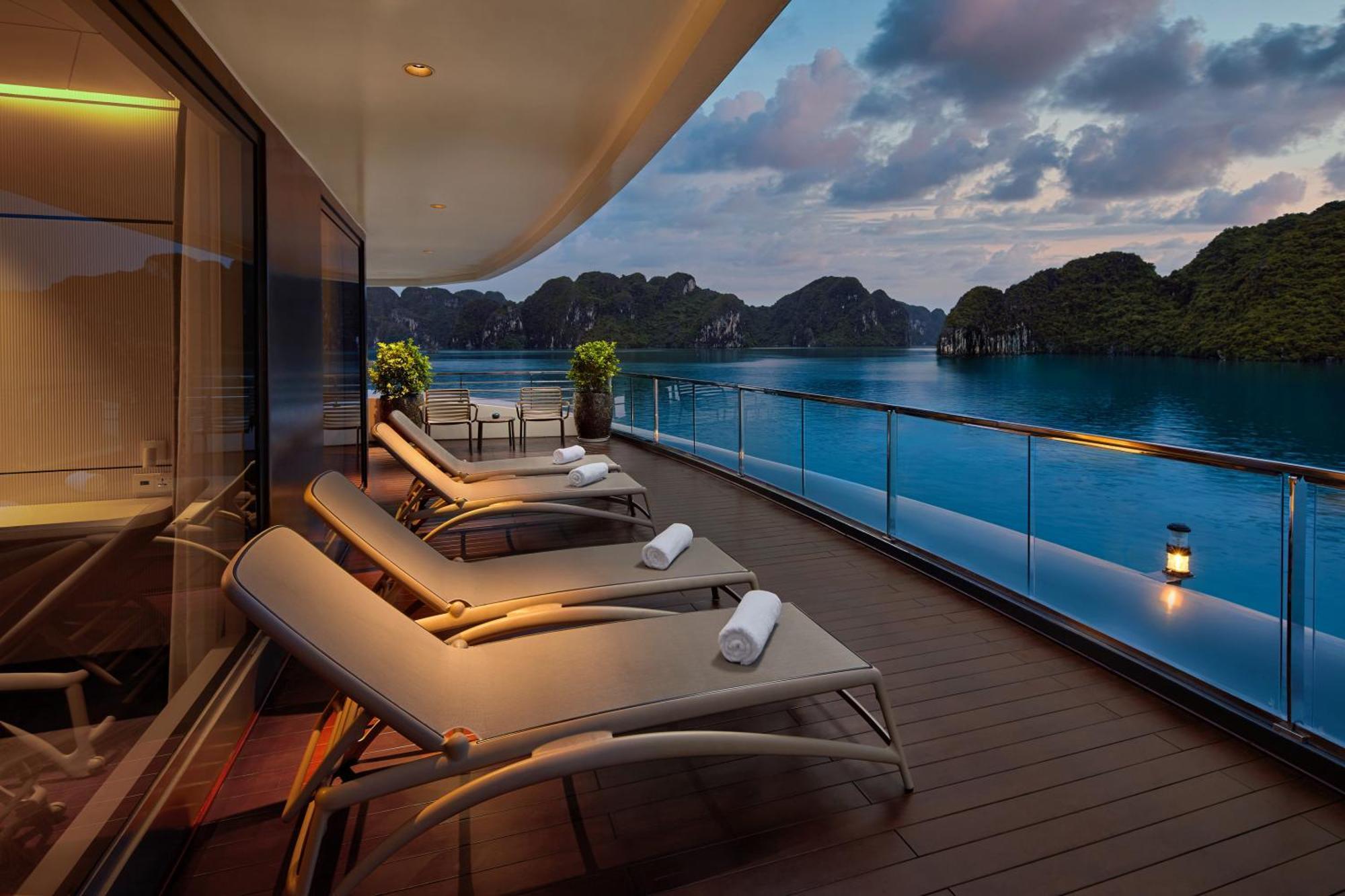 Grand Pioneers Halong Bay Cruise 1 Hotel Ha Long Exterior foto